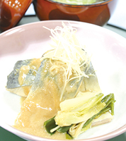 煮る