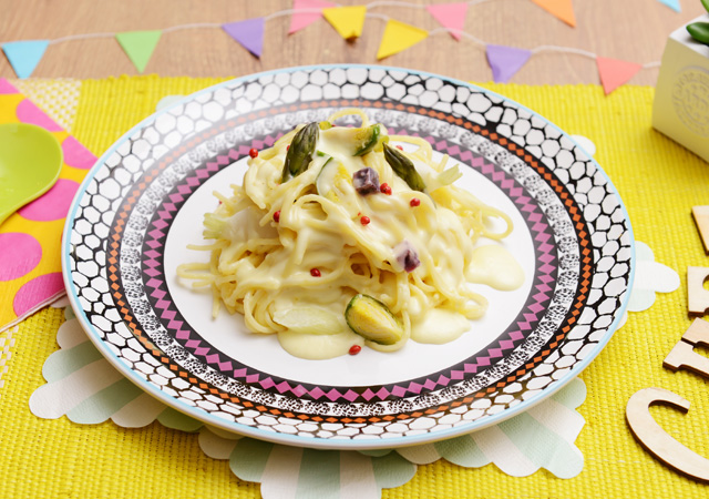 生地から作るサーモンクリームパスタのイメージ