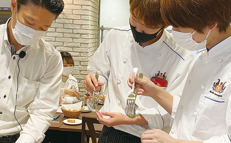 レストランサービス