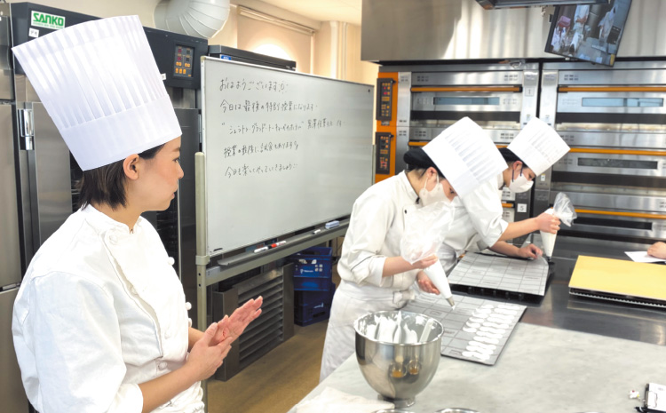 業界コラボレーション